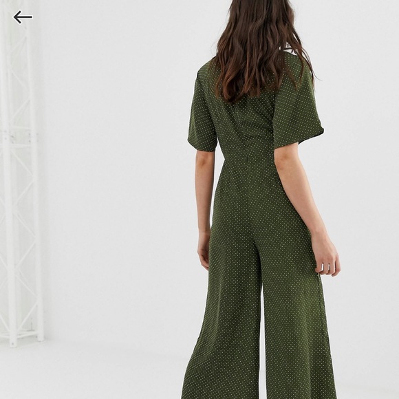 GORGEOUS TALL relaxed jumpsuit with tie front in a green with polka dots in US14 - Picture 3 of 10
